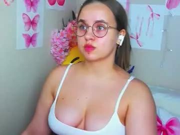lilysweet13 from Chaturbate