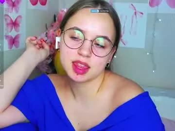 lilysweet13 from Chaturbate