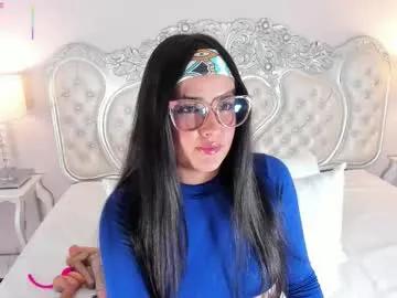 Linnaevanson from Chaturbate