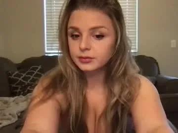 Littlebearae from Chaturbate