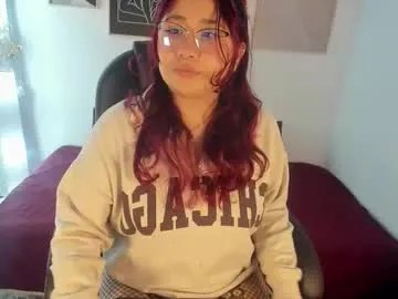 littlee_red from Chaturbate