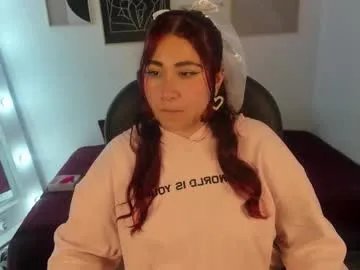 littlee_red from Chaturbate