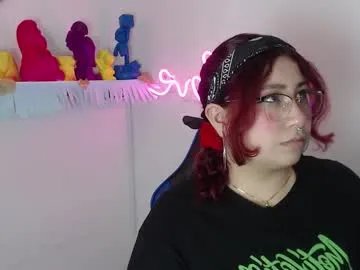 littlee_red from Chaturbate