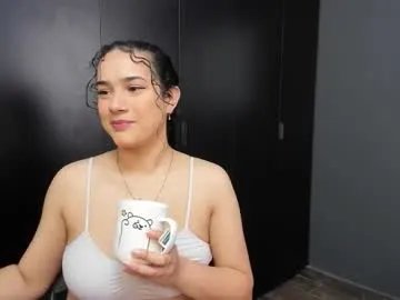 love_kris from Chaturbate