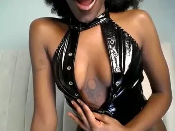 love_miah from Chaturbate