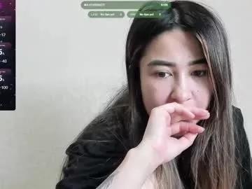 luluu_l from Chaturbate