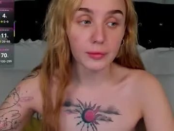 lushcherry from Chaturbate