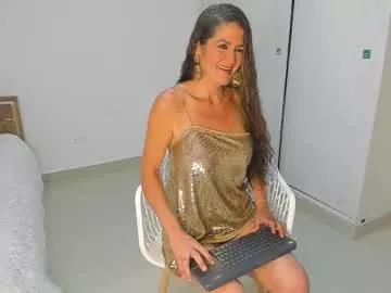 Naked Room mabelsaravia 