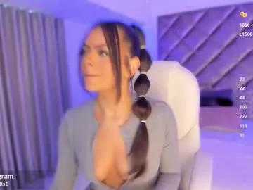 malaia_hills from Chaturbate