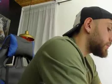 maximo_wolf1 from Chaturbate