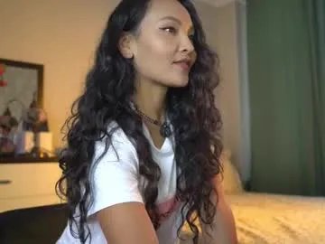 mercedesss_8 from Chaturbate