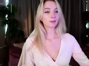 Naked Room mickeydior 