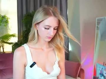 Naked Room mickeydior 