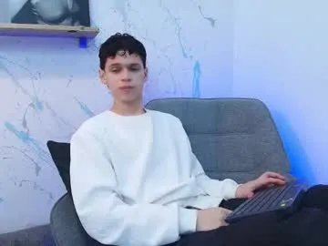 mykelcano from Chaturbate