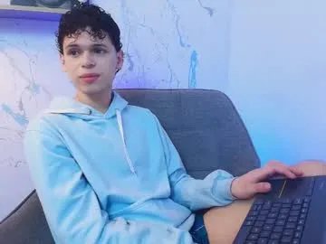 mykelcano from Chaturbate