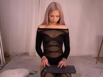 nickybennz from Chaturbate