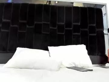 nikkysmiith from Chaturbate