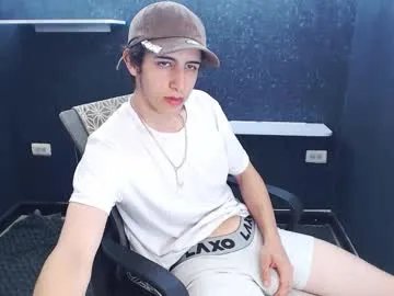 noah_sokolov from Chaturbate