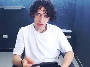 noah_sokolov from Chaturbate