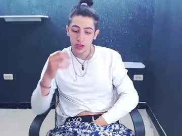 noah_sokolov from Chaturbate