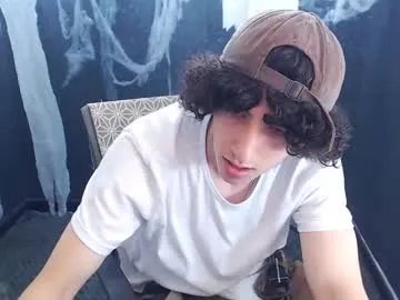 noah_sokolov from Chaturbate
