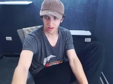 noah_sokolov from Chaturbate