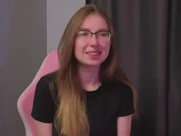 oliviavele from Chaturbate