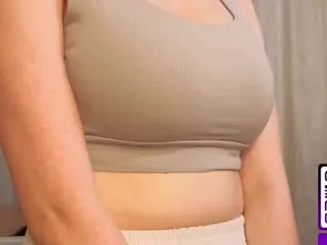 oliviavele from Chaturbate