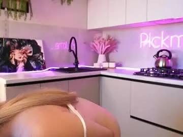 Naked Room pickme__ 