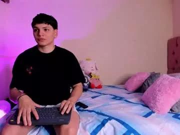 Naked Room pinksmile_1 