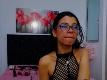 pinky_f00x from Chaturbate