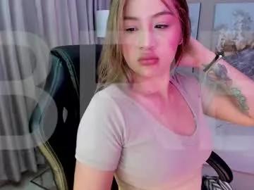 Naked Room priya_rose 