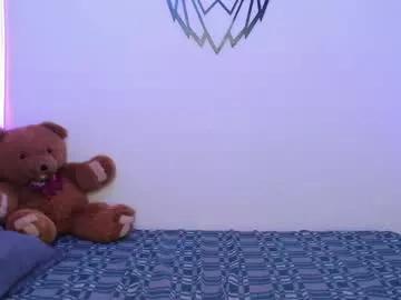 pupi_wolf from Chaturbate