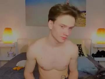 pupsenish from Chaturbate