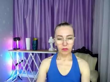 queen_a_n_i from Chaturbate