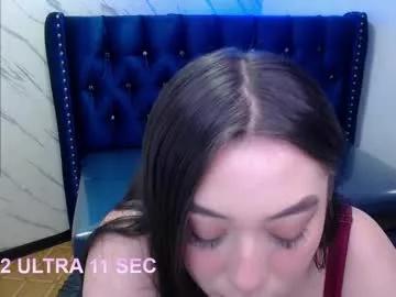 Queen_blonde_v from Chaturbate