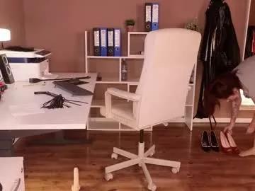 queen_manifest from Chaturbate