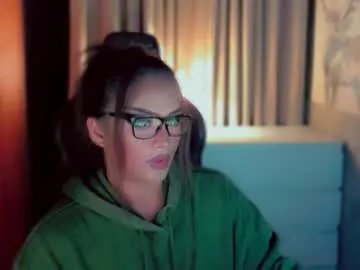 queenarthalia from Chaturbate