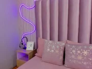 Samanthapeachs from Chaturbate