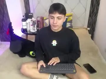 samu_foxxx from Chaturbate