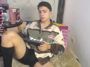 samu_foxxx from Chaturbate