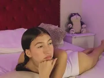 sara_collinss__ from Chaturbate