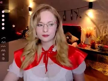 sheslinki on Chaturbate 