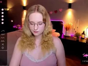 sheslinki on Chaturbate 
