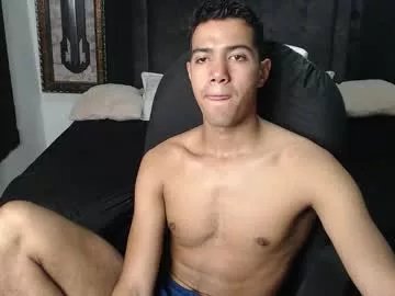 simple_guyy from Chaturbate