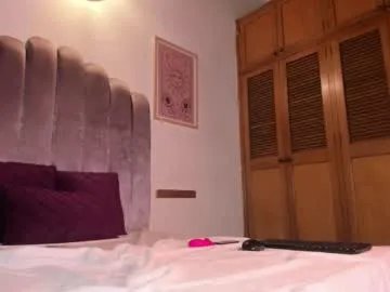 sky_caroline from Chaturbate