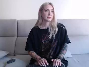 tattoobbgirl from Chaturbate
