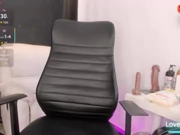 thaliabrooks_ from Chaturbate