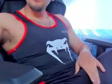 tommy_bred from Chaturbate