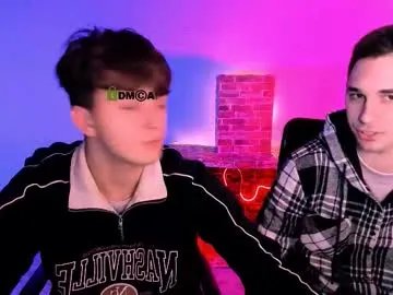 travis_wolf_ from Chaturbate